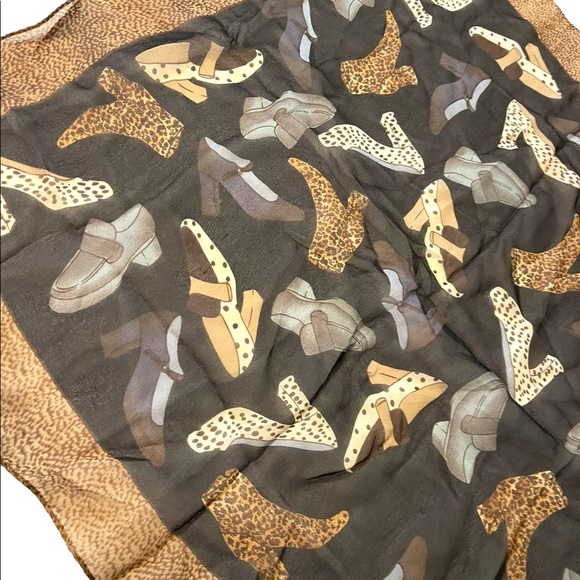 Echo Silk Leopard print shoes boots print scarf - Picture 5 of 12